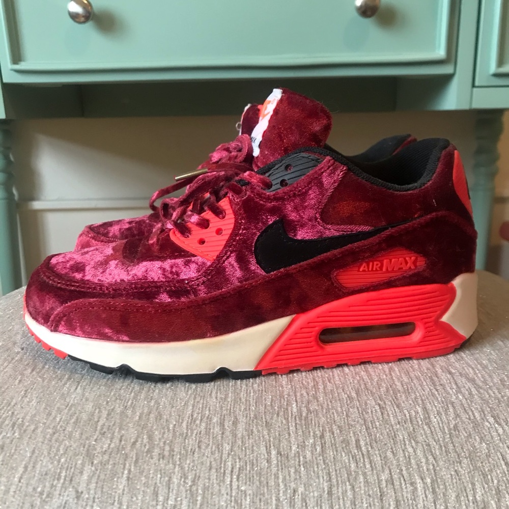 Nike 90th Anniversary Red Velvet Air Max